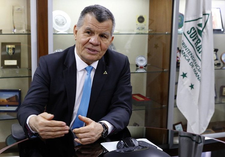 O superintendente da Zona Franca de Manaus, Bosco Saraiva, deixou a presidência estadual do Solidariedade e também a sigla que integra desde 2017