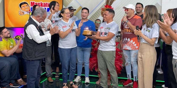 Now volta em grande estilo