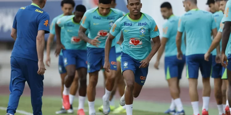 Seleção Brasileira intensifica preparação para enfrentar a Venezuela nas Eliminatórias