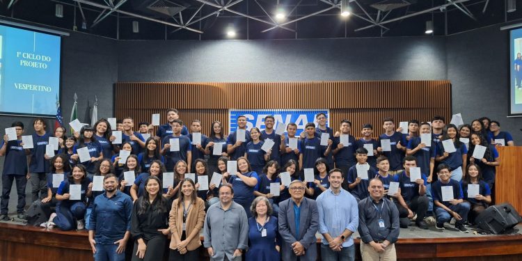 SENAI e TecToy capacitam 70 alunos em automação e robótica