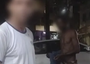 Vídeo: homem branco é preso após chicotear homem negro em troca de R$ 10