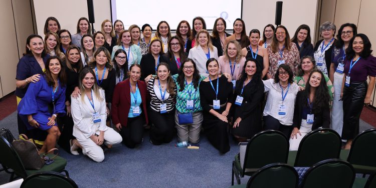 Primeiro Encontro Nacional de Mulheres no Sistema de Controle é anunciado pela Presidente do TCE-AM