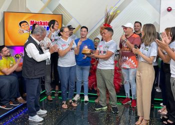 Sextouu com o salário minímo pra ser feliz!!!