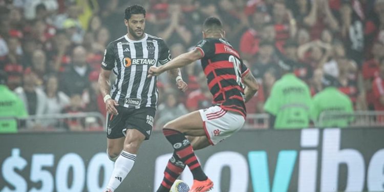 Brasileirão: Flamengo empata com Atlético-MG e fica mais longe do título