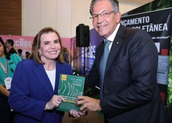 Dama de Ferro prestigia Coletânea de 35 anos do STJ