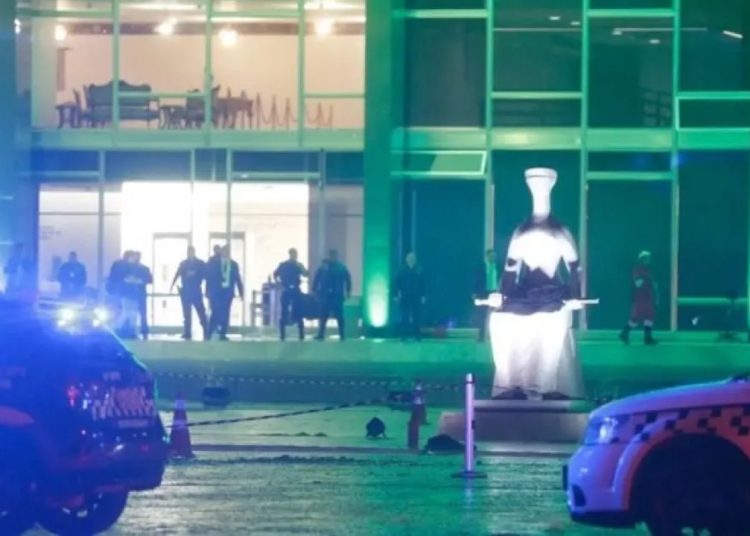 Explosão ocorre na frente do STF e homem é achado morto