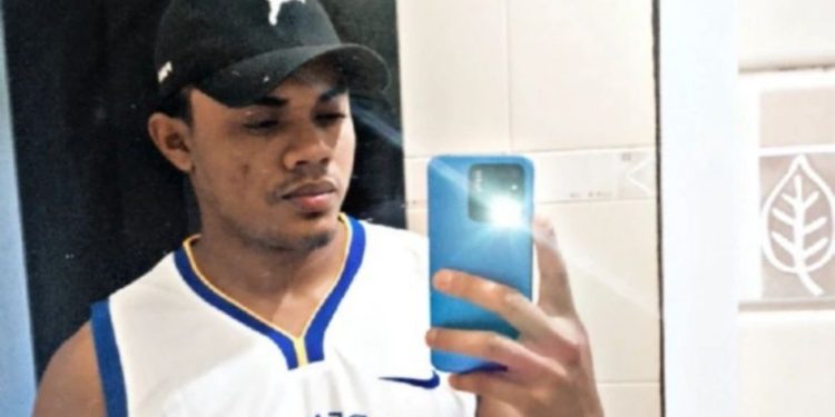 Morre jovem que foi deixado em estado grave na porta da casa de sua mãe no Amazonas