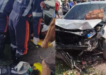 Vídeo: carro bate em muro de oficina e motorista fica ferido no bairro Nova Cidade