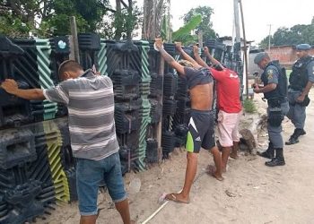 Facção é expulsa da bocada na base da bala