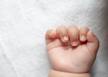 Bebê morre por maus-tratos e casal acaba preso no Amazonas