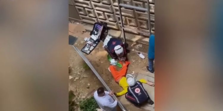 Detento pulou de 2° andar para fugir de julgamento e quebrou a perna