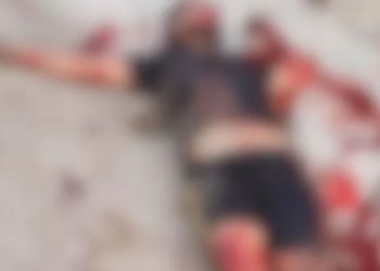 População põe fim na vida de drogado que batia na esposa no interior do Amazonas; IMAGEM FORTE