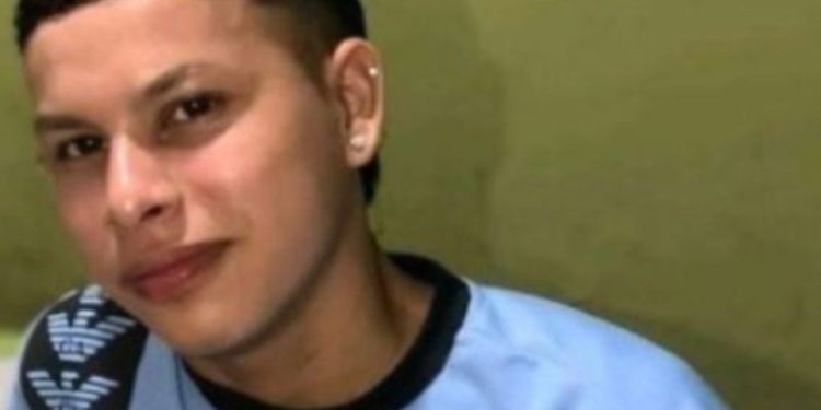 Família pede ajuda para achar jovem de 20 anos que foi sequestrado no Valparaíso