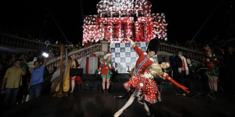 Confira o horário de funcionamento do comércio no Natal