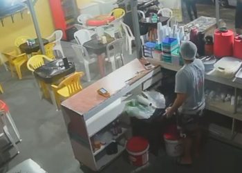 Clientes de café regional vivem momentos de terror durante assalto no Alvorada