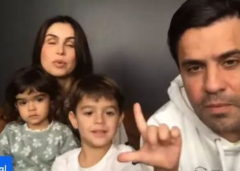 Em live com Marçal, filho faz o ‘L’ e momento viraliza; veja vídeo