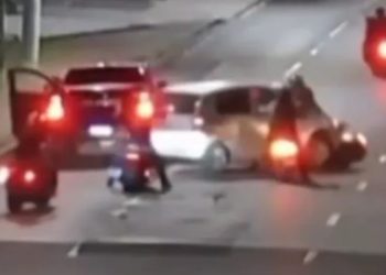 Vídeo mostra momento em que grupo de motoqueiros espanca policial federal na avenida Mário Ypiranga