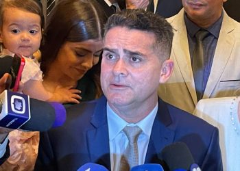 Vereadores da 19° Legislatura tomam posse para o mandato 2025-2028 no Teatro Amazonas