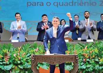 David Almeida  toma posse em grande estilo