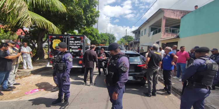 Servidor da Prefeitura é encontrado morto dentro de carro em Manaus