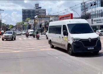Obras viárias avançam com asfaltamento na Avenida Djalma Batista