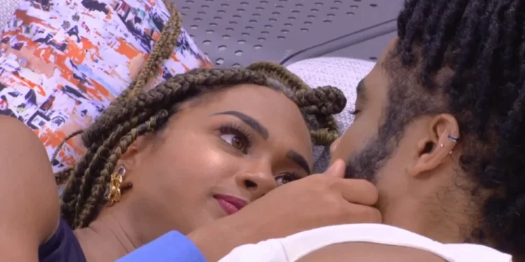 BBB 25: Aline, Vitória e Gracyanne comentam expectativa para o primeiro beijo da edição