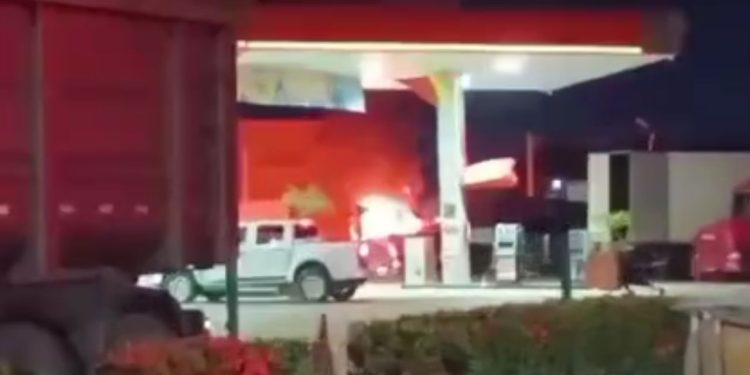 Motorista morre após ficar com queimaduras por conta de explosão em caminhão na AM-010