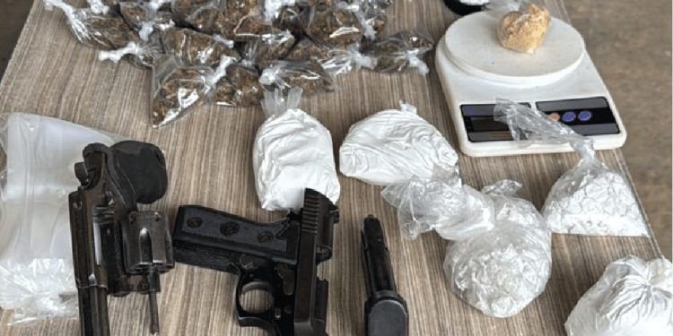 Bocada é descoberta! Cinco pessoas são presas com drogas e armas, em Humaitá