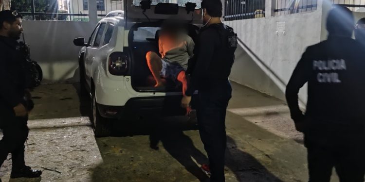 Justiceiro que torturou assaltante por invadir residências é preso