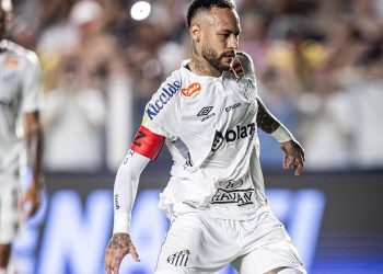 Camisa 10 na área – Neymar marca um gol após quase dois anos
