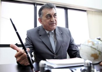 CNJ afasta desembargador Elci Simões e lacra o gabinete dele