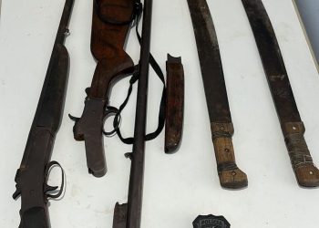 Foi preso! Se metia a valentão ameaçando vizinhos com arma e terçado