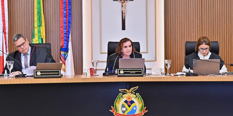 Condenado! Ex-prefeito de Humaitá deve devolver mais de R$ 560 mil por irregulares no transporte escolar, decide TCE-AM