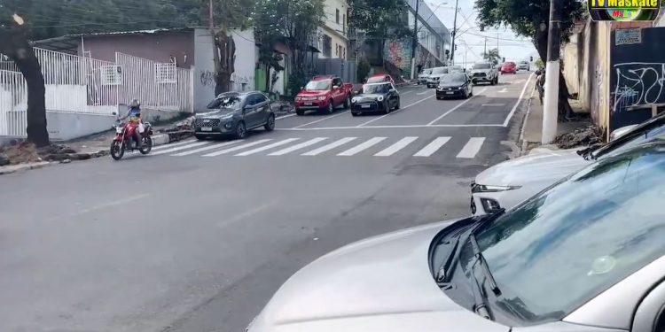 Novo semáforo é instalado no cruzamento das avenidas Umberto Calderaro e Belo Horizonte para melhora