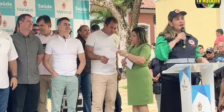 Coletiva: Prefeitura de Manaus entrega 15 novas ambulâncias para o Samu