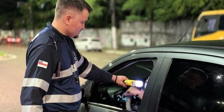 Operação flagra 342 motoristas mortos de bêbados dirigindo