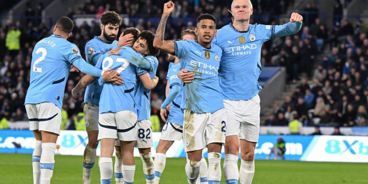 Donos do Manchester United planejam demissão em massa