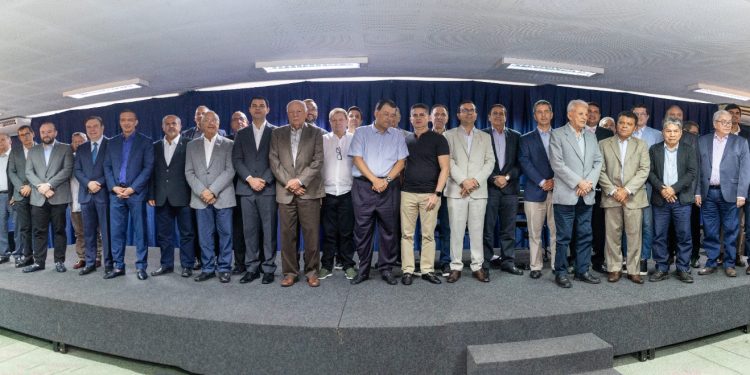 Aprovação da reforma tributária – FIEAM reconhece desempenho da bancada federal do Amazonas