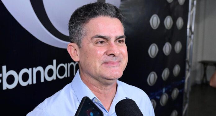 Fundamentalismo, never; Lula lá e o impeachment aqui; Bob eufórico.