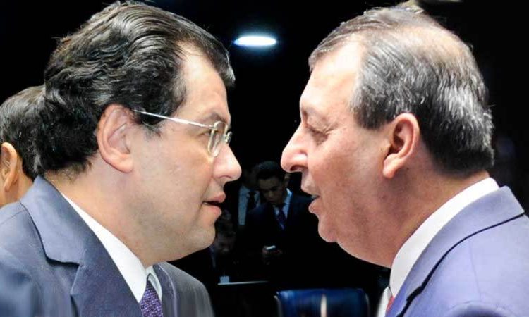 Regabofe para senadores e recado velado; Plínio e Wilson barrados no baile pegam o beco