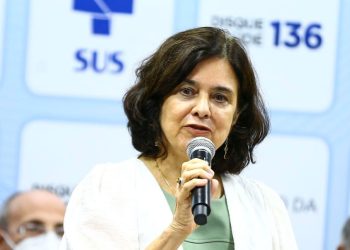 Ministra anuncia aumento no custeio das equipes de Saúde ribeirinhas