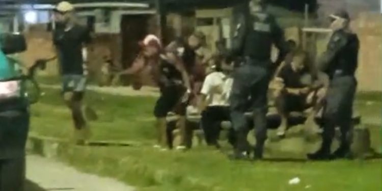 Veja momento da prisão dos responsáveis por lançarem fogos. Vídeo: