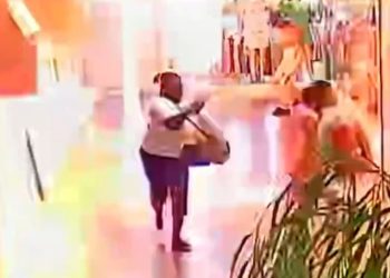 Explodiu loja da amante do marido por vingança