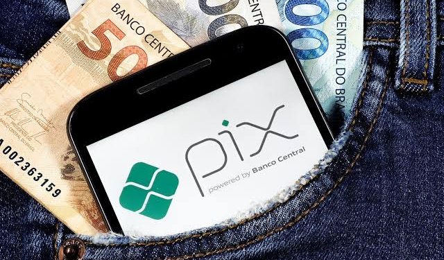 Cuidado! Você pode cair no golpe do pix. Saiba como evitar