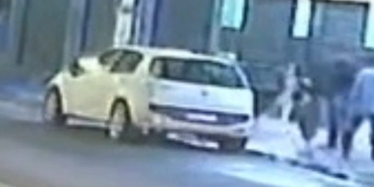 Vídeo. Criminosos armados roubam carro na Cidade Nova