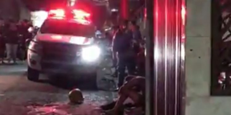 Ficou com o couro ardendo – Assaltante é agredido após assaltar no Novo Aleixo