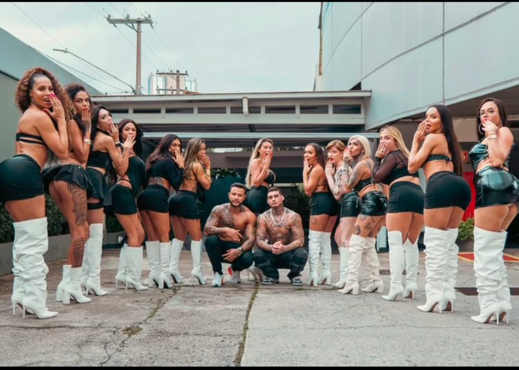 Andressa Urach anuncia 12 mulheres trans como obreiras de sua nova igreja