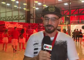 Live Show: Vermelhou reúne galera do Garantido em Manaus