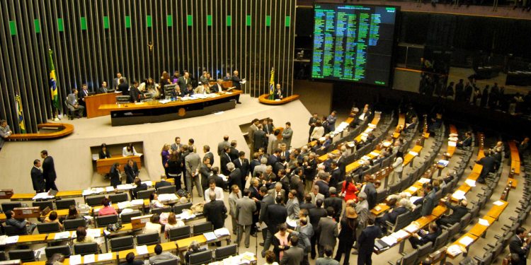 Quase certo – Amazonas terá 10 vagas na Câmara dos Deputados