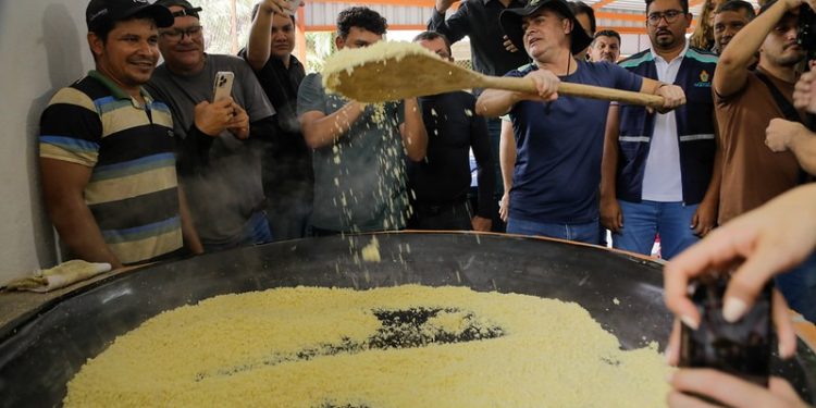 Casa de Farinha é inaugurada no Ramal do Brasileirinho e beneficia 150 famílias
